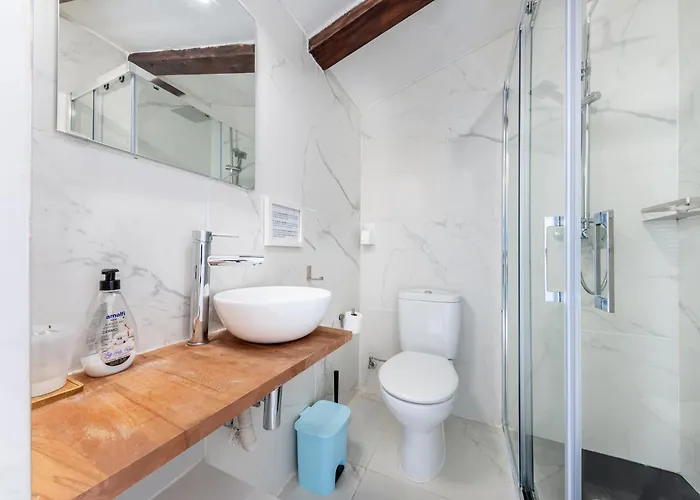 Petra, Mis Casitas * דניה